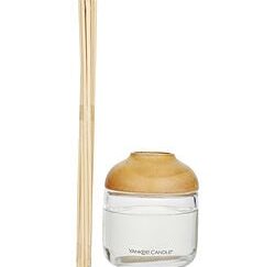 YANKEE CANDLE by Yankee Candle